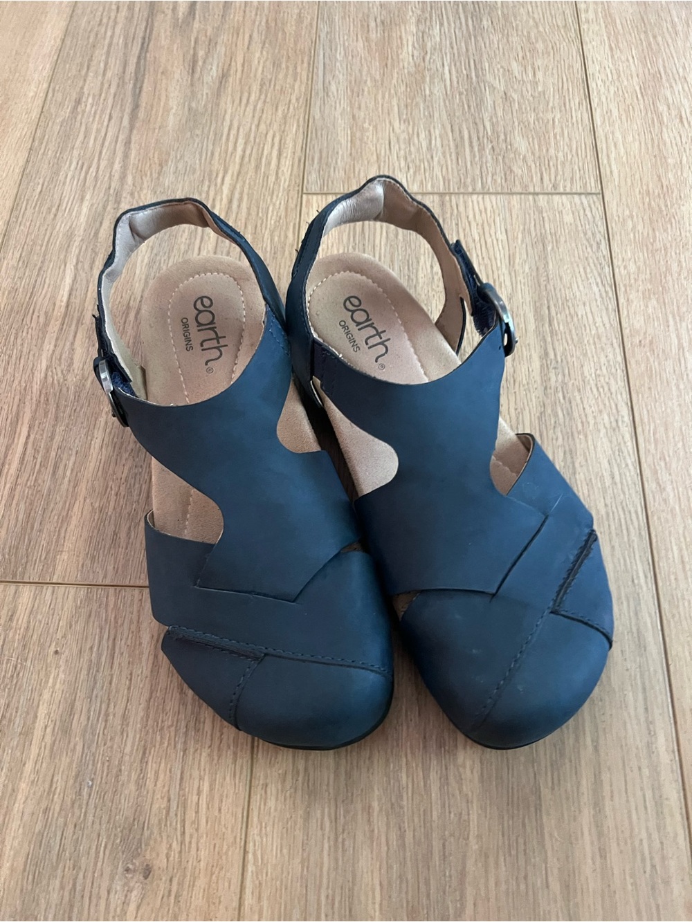 Earth Origins Navy Cutout Slingback Sandals
